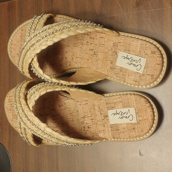 NWOT Crown Vintage cork/bling slides sz 10M - Picture 3 of 4